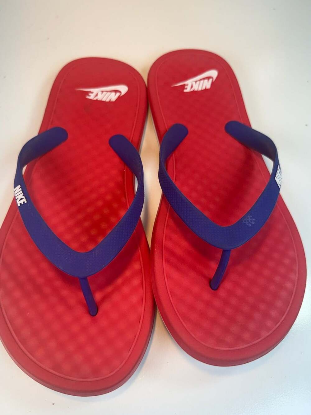 Nike Solai Thong Sandals Size M8, W9Red Blue